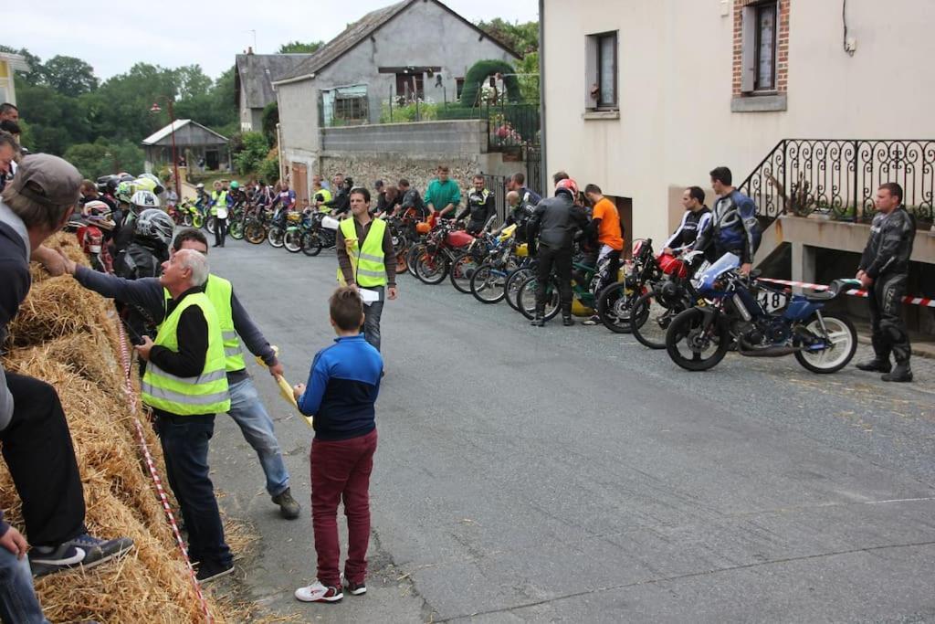 Maison Lushbrooks Moutier-Malcard Luaran gambar